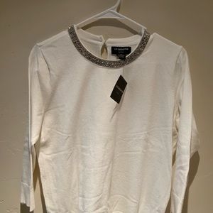 Light weight sweater